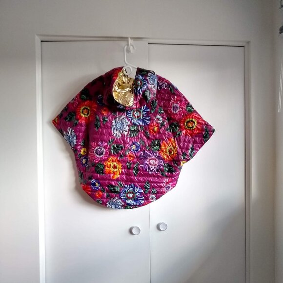BURGANDY cropped hi-low floral down poncho with hood NWT 🎈HOST PICK🎈 - Picture 2 of 15
